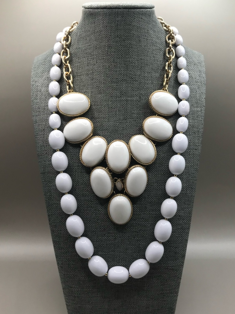 2 White and Gold-Tone Layering Statement Necklaces - Picture 4 of 7